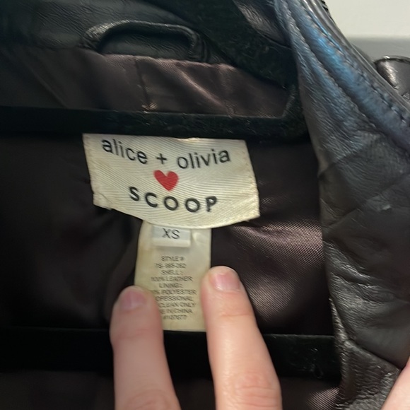 Alice + olivia & Scoop collab! Espresso brown colored leather. - Picture 2 of 4